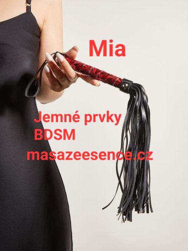 Mia SLEVA