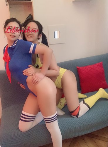 Asian happy girls Praha 2